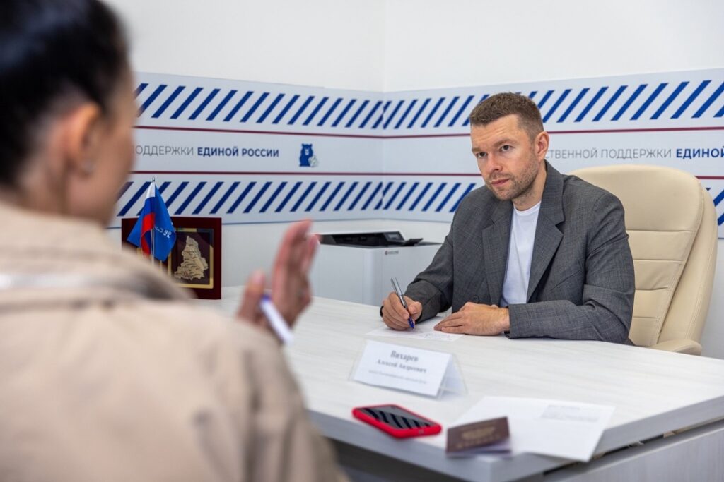 Провел прием граждан. Вопросы разные, большинство связано с жалобами на работу УК и ТСЖ, вот некоторые из них